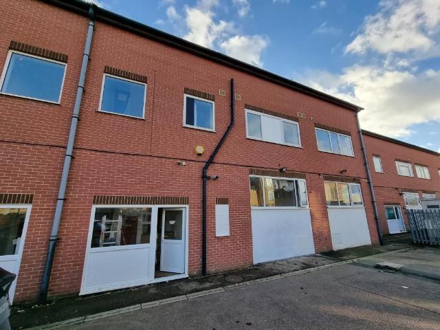 Studio for rent in Mount Pleasant, Iford