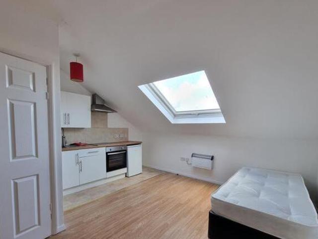 House for rent in Mount Pleasant, Iford
