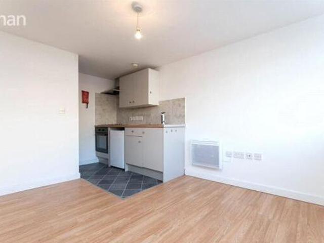 House for rent in Mount Pleasant, Iford