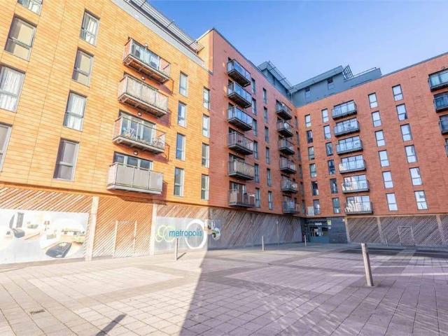 Apartment for rent in Slough