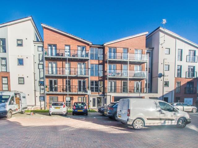 Apartment for rent in Kings Hill, Colliers End