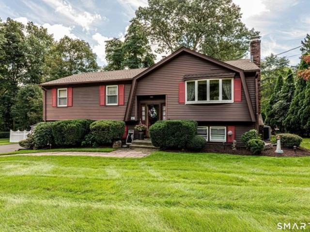 House for sale in Hamden, South Central Connecticut Planning Region