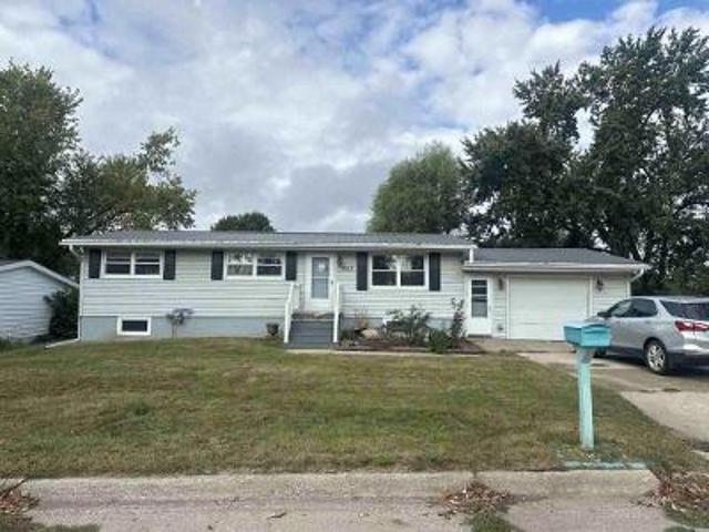 House for sale in Belle Plaine, Iowa