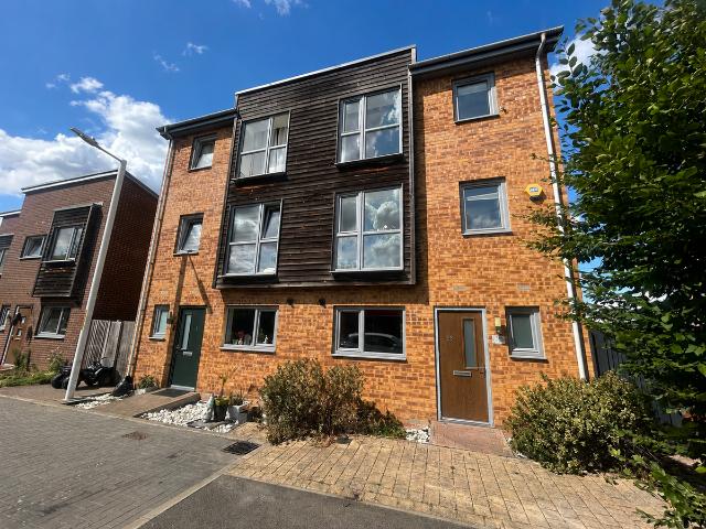 Apartment for rent in Monks Orchard, Kent
