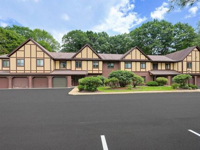 Condo for sale in Walpole, Massachusetts
