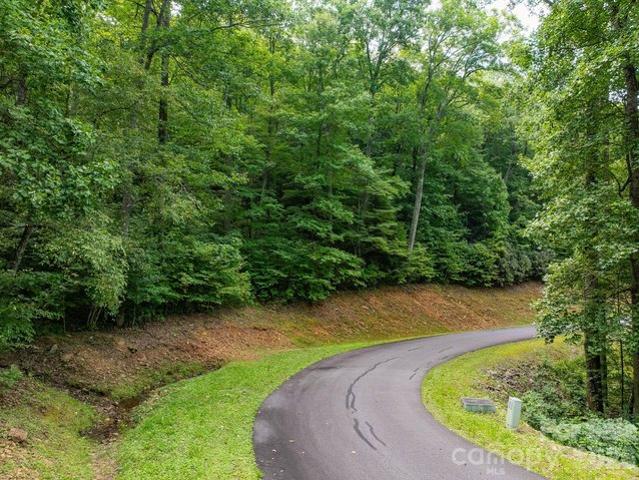 Land for sale in Spruce Pine, North Carolina