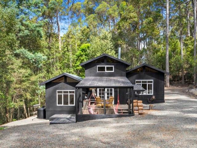 House for sale in Eaglehawk Neck, Tasmania