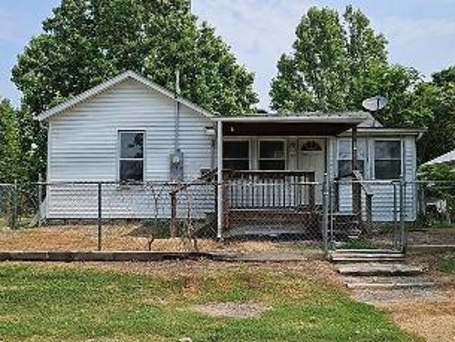 House for sale in Murphysboro