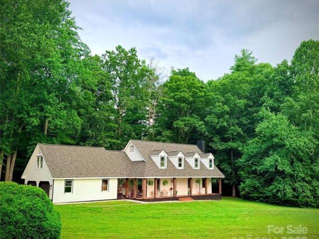 House for sale in Hendersonville