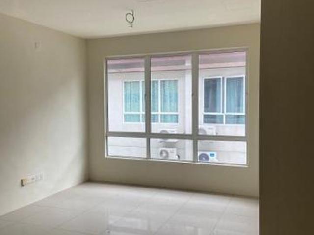 Townhouse for sale in Mukim 16, Tena