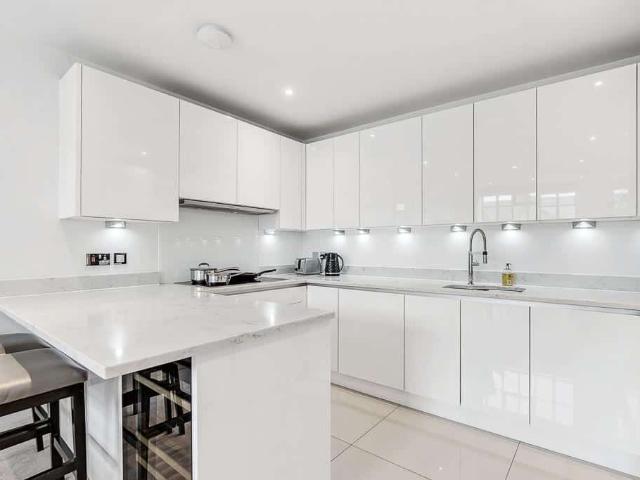 Apartment for rent in Hammersmith, Greater London