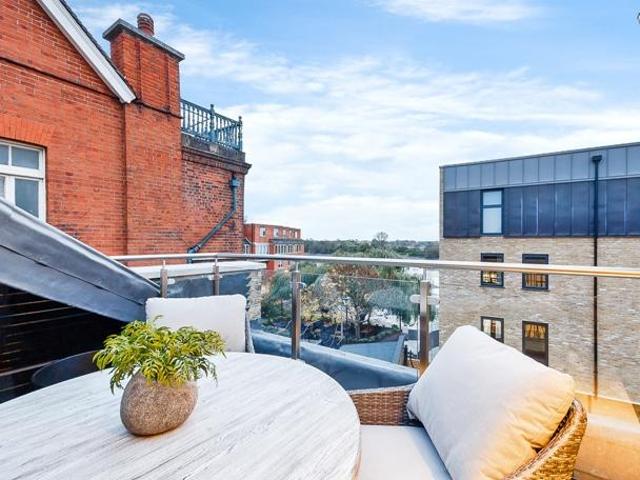 House for rent in Hammersmith, Greater London
