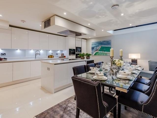 House for rent in Brook Green, Greater London