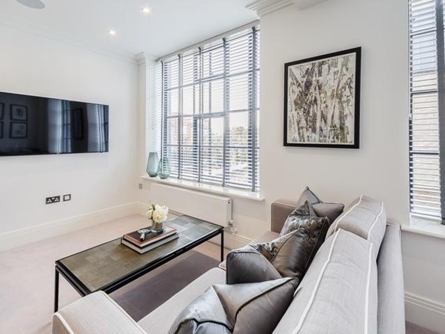 House for rent in Brook Green, Greater London