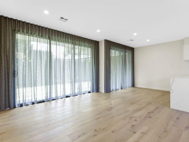 Townhouse for rent in Oakleigh East, Melbourne