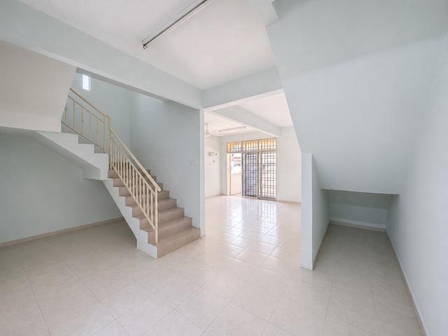 Townhouse for sale in Pusat Perniagaan Raja Uda, Bandar Butterworth