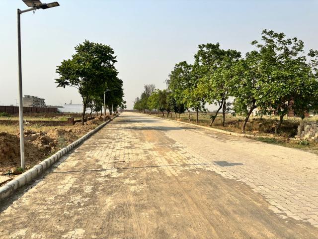 Land for sale in Zirakpur, Punjab