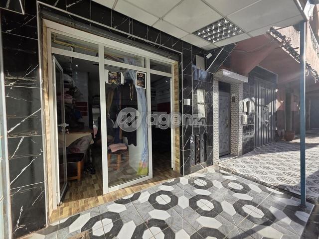 Local commercial vente à L'Oriental