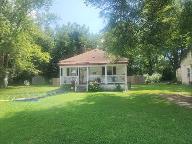 House for sale in Hampton