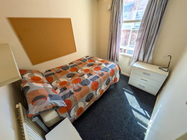 Room for rent in Haddon, East Midlands