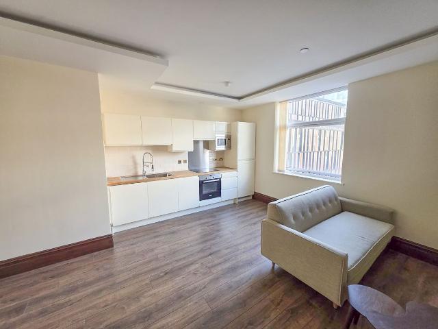 House for rent in Calderstones