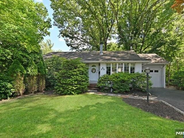 House for sale in Hillsdale, New Jersey