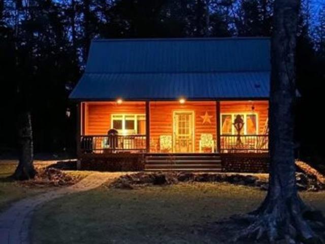House for sale in Maine
