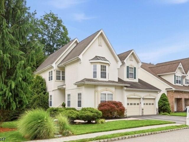 House for sale in Cotswold, Oakland