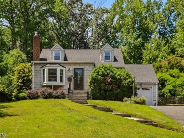 House for sale in Scotch Plains, New Jersey