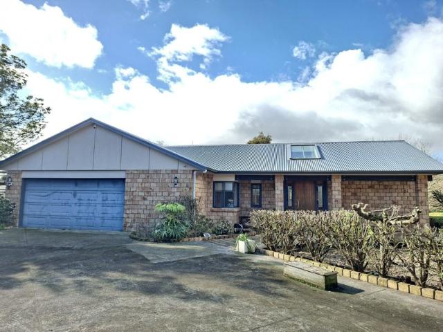 House for rent in Awhitu, Oroua County