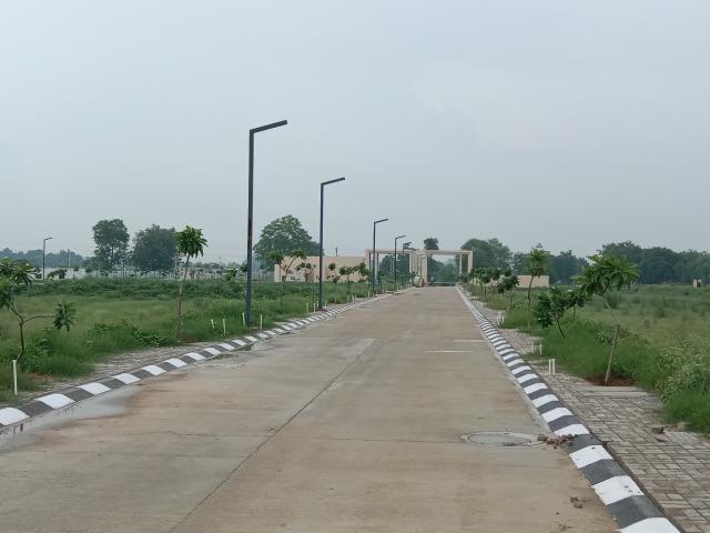 Land for sale in Hariana