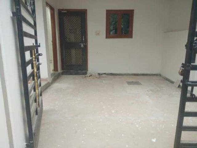 House for sale in Madya