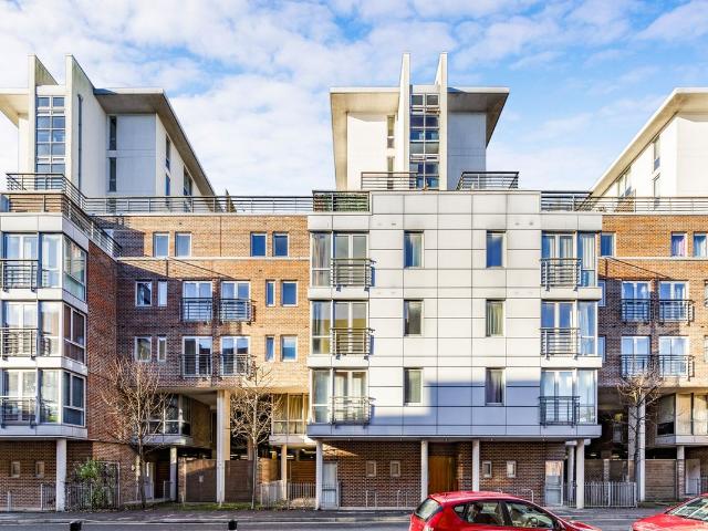 House for rent in Portsea, City Of Portsmouth
