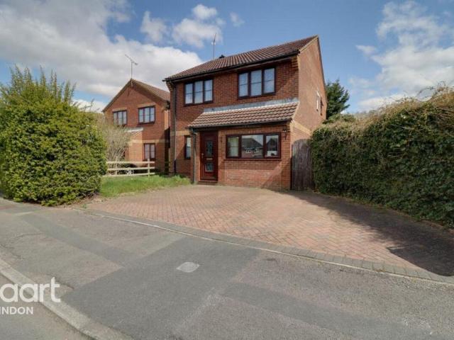 House for rent in Shaw, Swindon