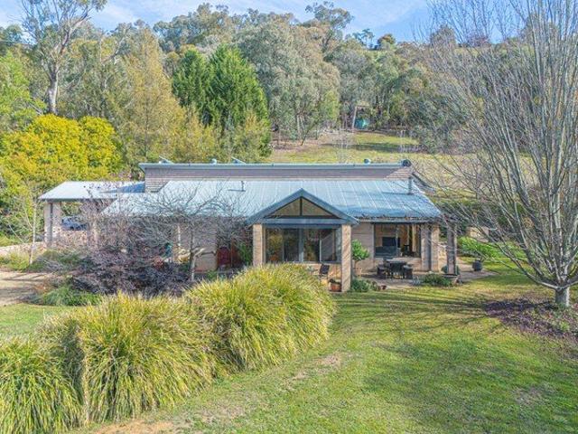 Cottage for sale in Myrtleford, Victoria