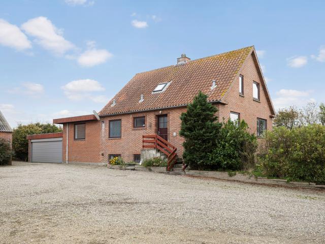 Villa til salg i Dybe Mejeriby, Ramme