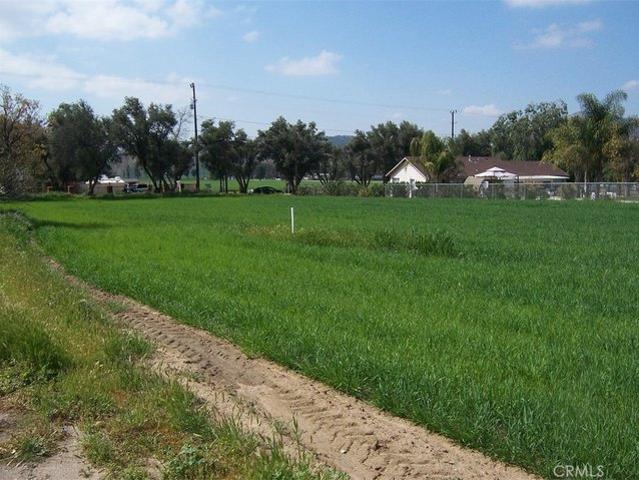 Land for sale in Nuevo, Riverside County
