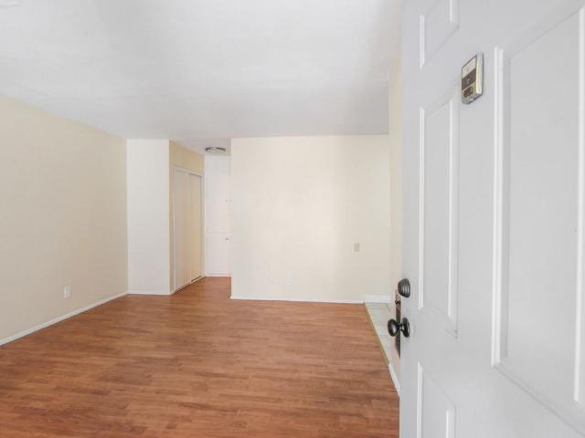 Apartment for rent in Alhambra, California