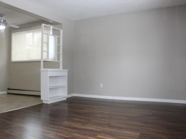 Apartment for rent in Wedgewood, Alberta