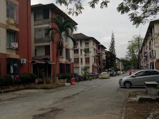 Apartment for sale in Country Heights Damansara, Kuala Lumpur