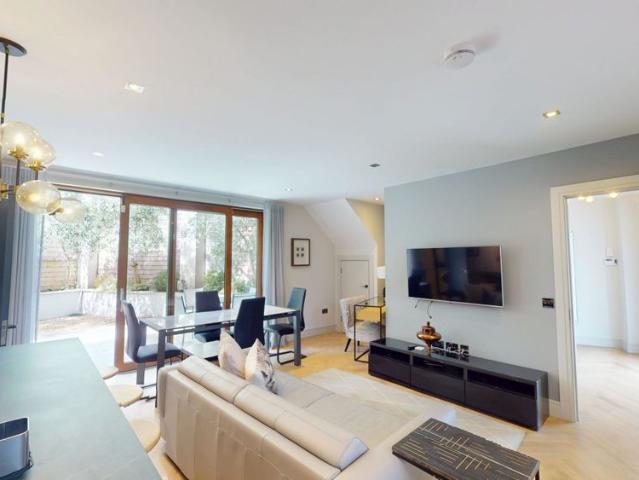 House to rent in Bluebell, North Tipperary