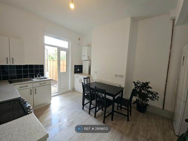 Apartment for rent in Leytonstone, Greater London