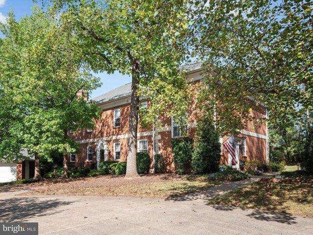Condo for sale in Virginia