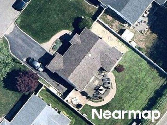 House for sale in Smithtown, New York