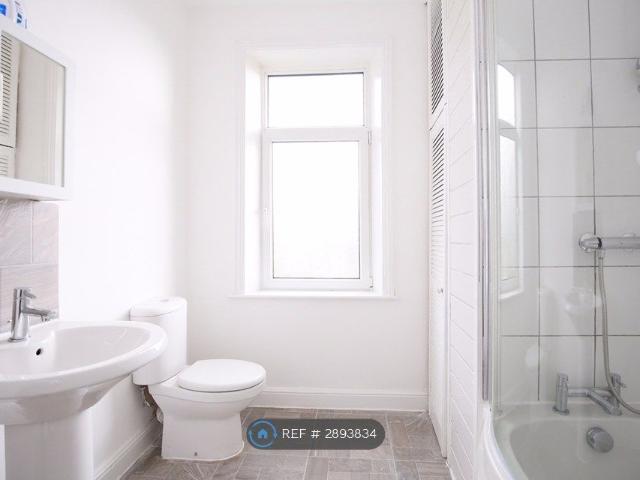 House for rent in Fountainhead, West Yorkshire