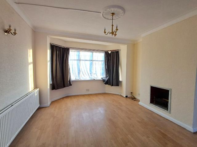 House for rent in Newbury Park, Greater London