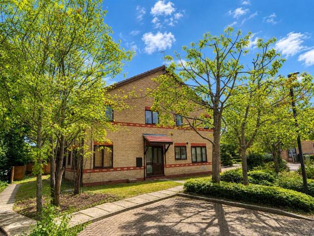 Apartment for rent in Walnut Tree, Milton Keynes