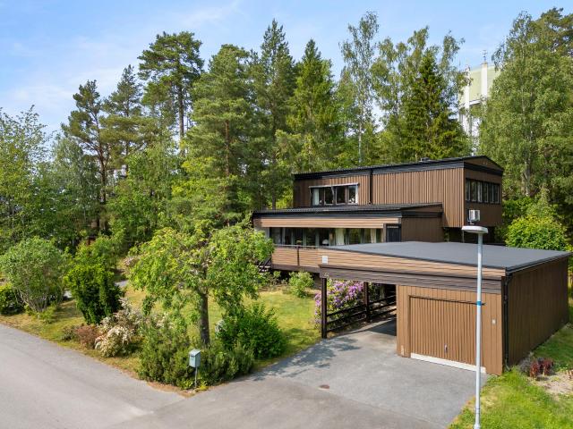 Villa till salu i Ekerö