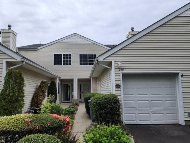 Condo for sale in Manorville