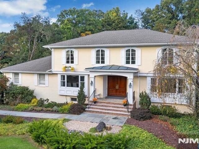 House for sale in Upper Saddle River, Bergen County